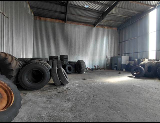 270M² WORKSHOP TO LET IN POMONA